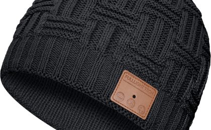Stay Warm & Connected: The Must-Have Bluetooth Beanie for All Ages!