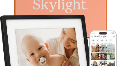 Effortless Photo Sharing: Review of the Skylight WiFi Digital Picture Frame