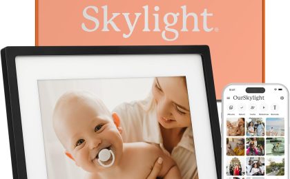 Effortless Photo Sharing: Review of the Skylight WiFi Digital Picture Frame