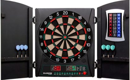 Score Big with the Arachnid Cricket Maxx 1.0: The Ultimate Electronic Dartboard Set!